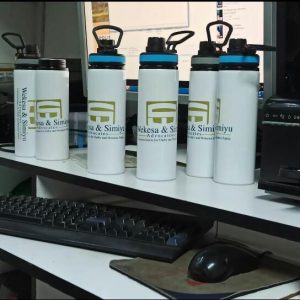 Branded metallic water bottle (750ml)