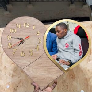 Custom love heart clock gift